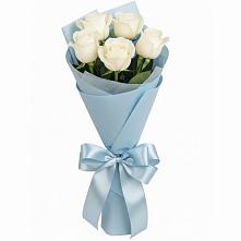 Букет 5 Белых роз Проуд в Увельском