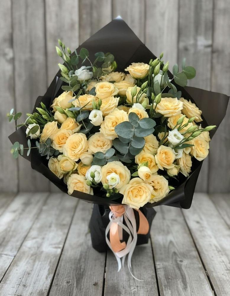 Букет цветов из: Розы и Лизиантусы в Увельском