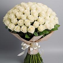 Букет 101 беля роза Белоснежка в Увельском