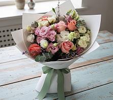 Букет цветов из:  Розы, Лизиантусы и Гвоздики #REPLACE_PRED# Увельском