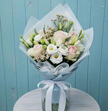 Букет цветов из:  Розы и Лизиантусы в Увельском