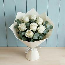 Букет Белые розы в Эвкалипте в Увельском