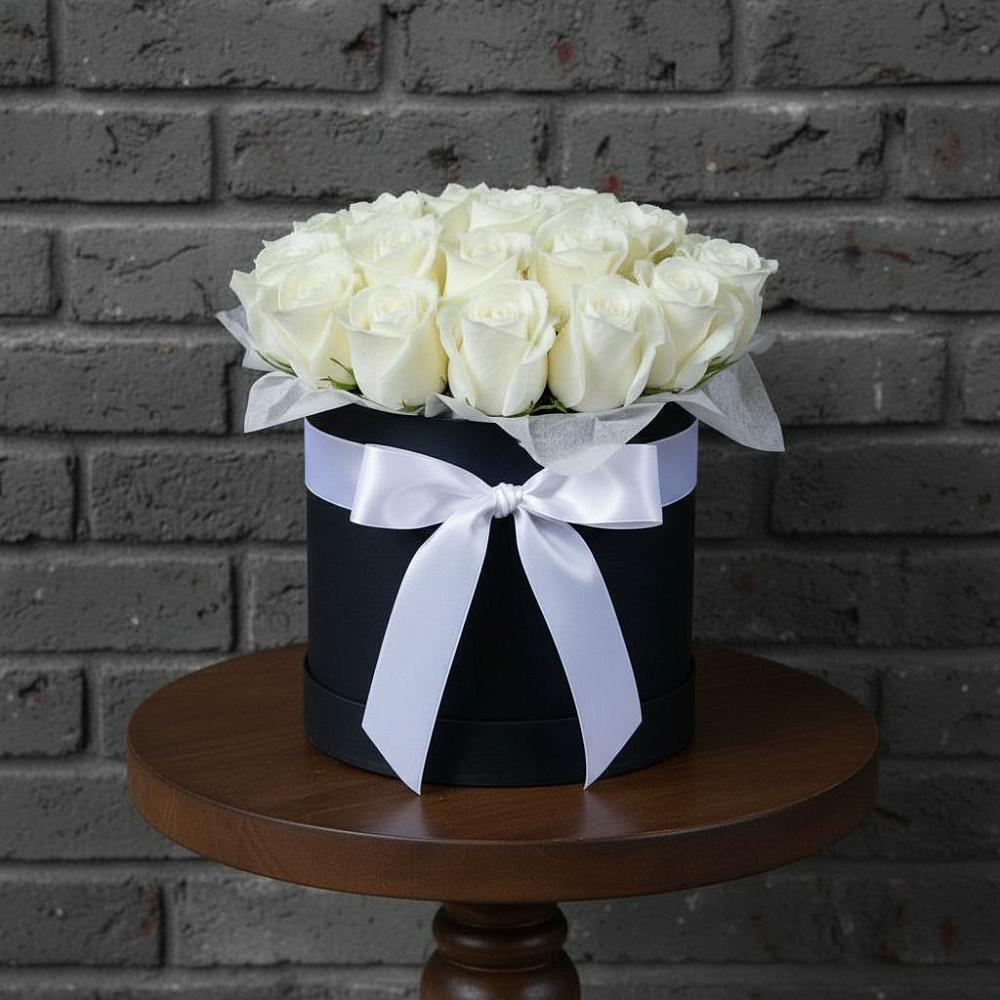 Цветочная композиция из Розы в шляпной коробке в Увельском