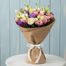 Букет цветов из:  Лизиантусы в Увельском