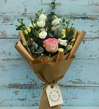 Букет цветов из:  Розы и Лизиантусы в Увельском