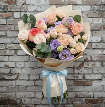 Букет цветов из:  Розы, Лизиантусы и Гвоздики в Увельском